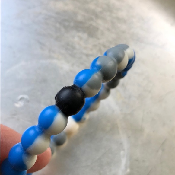 Live Lokai Bracelet-Limited Shark Edition 🦈 - Picture 3 of 5